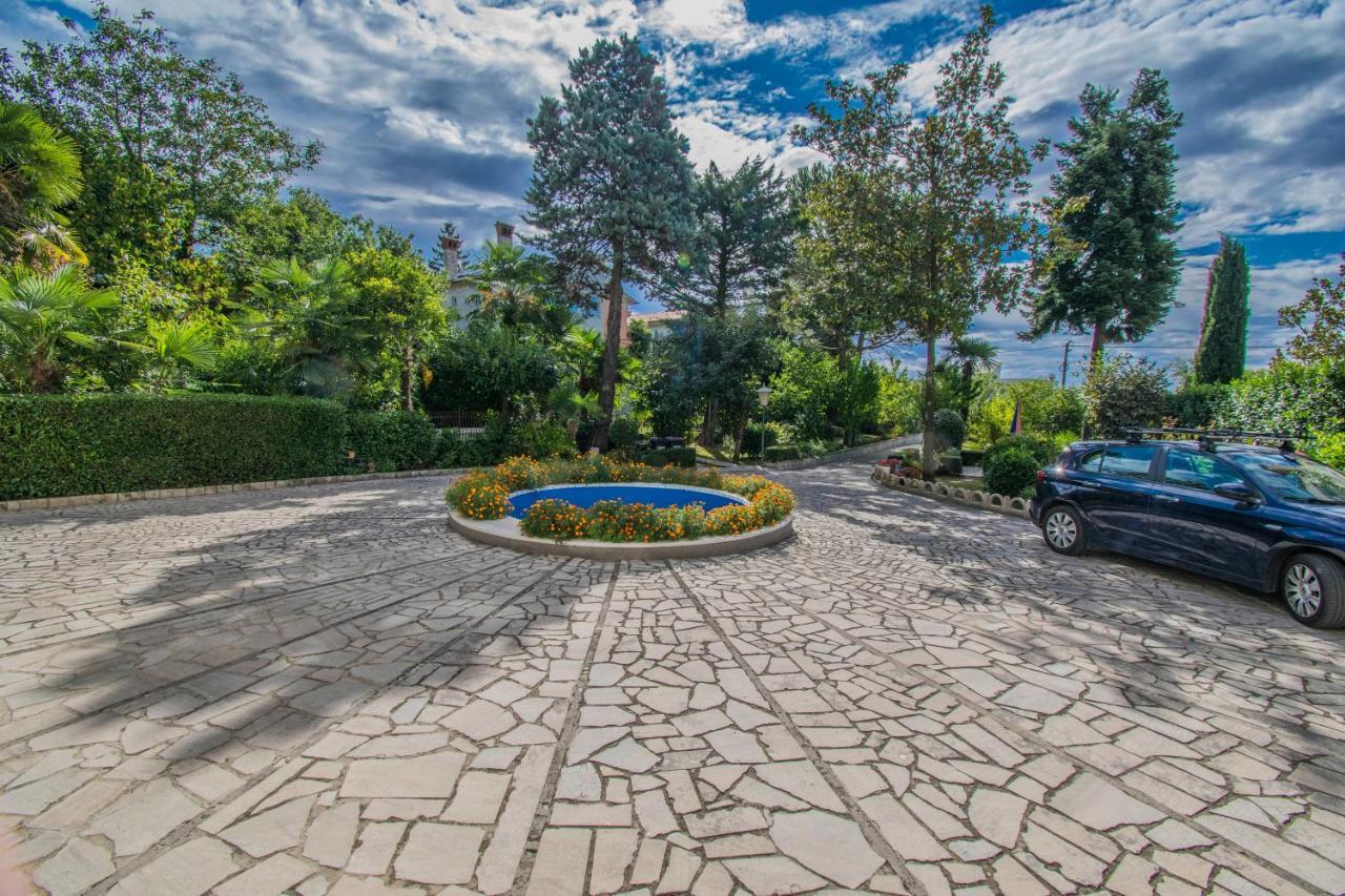 Apartments Anita Near Opatija With Private Parking ماتولي المظهر الخارجي الصورة